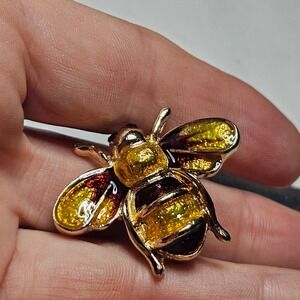 Honey Bee Brooch Womens OS Yellow Gold Tone Enamel Insect Pin Accessory